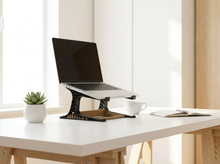Ergonomischer Laptopständer mit Ablage | FyDa Printwerk