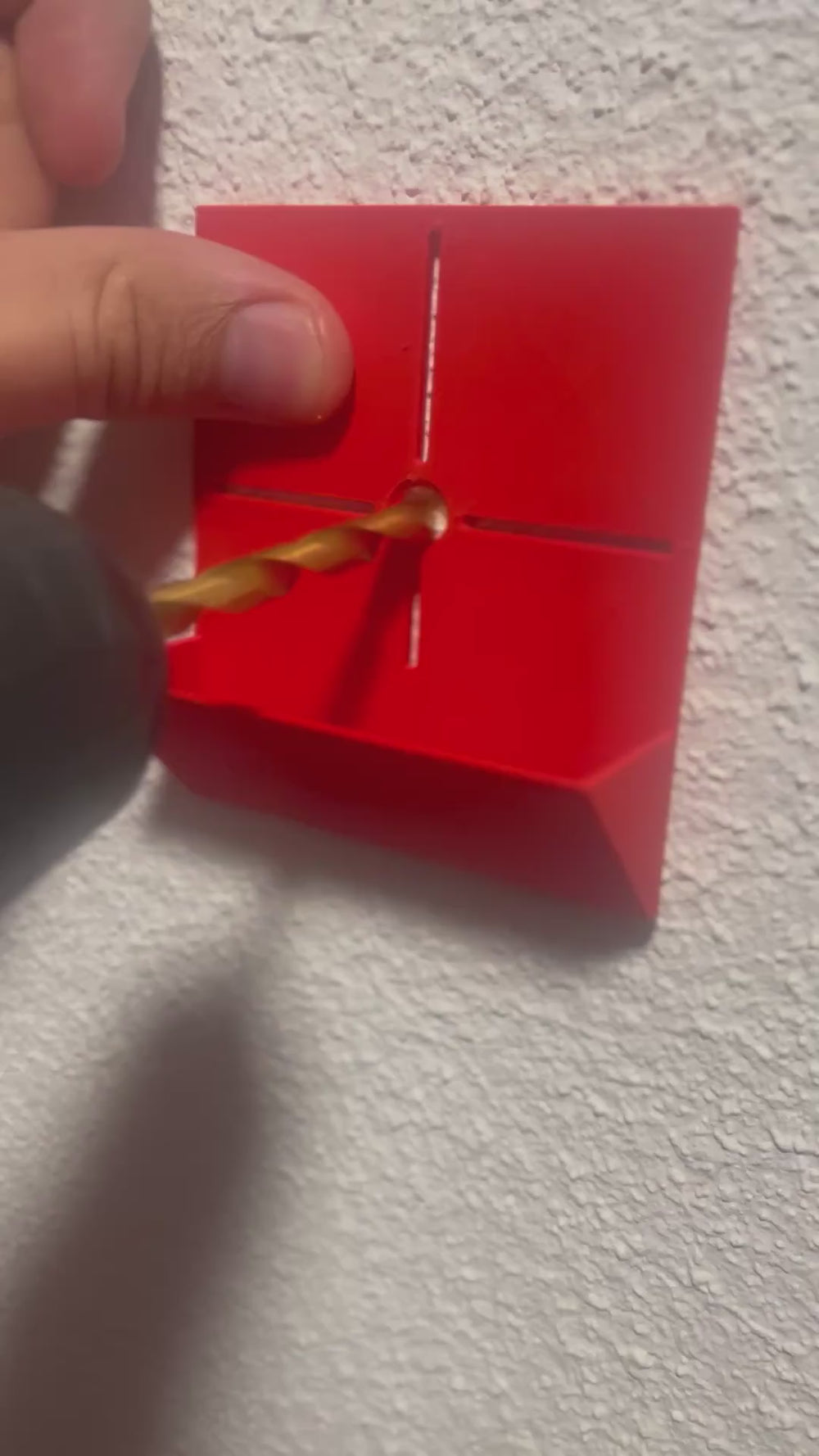 Video: Bohren mit der Bohrhilfe – Staub wird direkt aufgefangen
